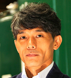 関⾕ 健氏
